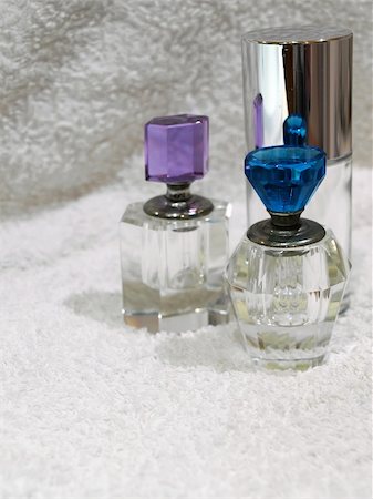 Perfume bottle - image ideal for perfume, make-up or cosmetic concepts Stock Photo - Budget Royalty-Free & Subscription, Code: 400-03977505