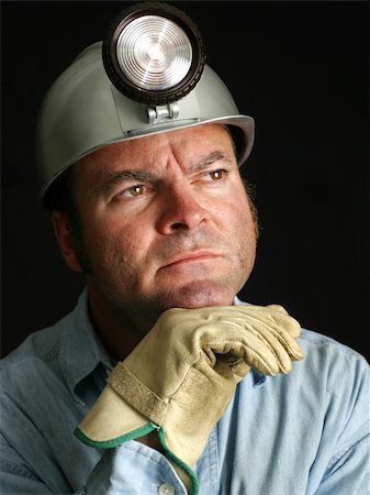 safety helmet dirt - A black and white portrait of a coal miner with a thoughtful expression. Photographie de stock - Aubaine LD & Abonnement, Code: 400-03971087