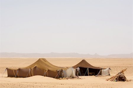 The bedouins tent in the sahara, morocco Stock Photo - Budget Royalty-Free & Subscription, Code: 400-03973017