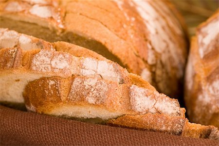 simsearch:400-03971939,k - assortment of baked bread Foto de stock - Royalty-Free Super Valor e Assinatura, Número: 400-03985115