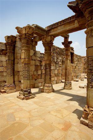 simsearch:400-05324524,k - Ancient ruins in Delhi, India. Stock Photo - Budget Royalty-Free & Subscription, Code: 400-03989350