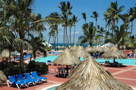 punta cana - Overlooking the pool and the ocean at a resort. Stock Photo - Budget Royalty-Free & Subscription, Code: 400-03989573