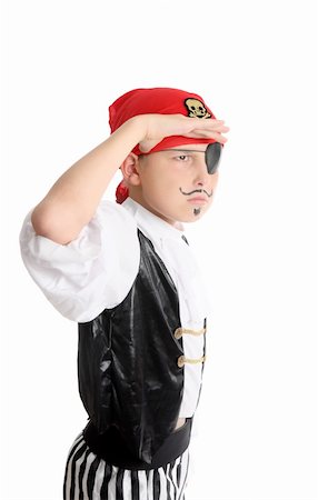 simsearch:400-04098342,k - A boy dressed as pirate on the look out searching for treasure or other merchant ships to hijack and plunder Fotografie stock - Microstock e Abbonamento, Codice: 400-03994094