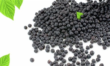 photos of blueberries for kitchen - a lot of blackberry laying on a white plain Stock Photo - Budget Royalty-Free & Subscription, Code: 400-03994624
