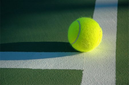 Shot of a tennis ball near to the Baseline T Fotografie stock - Microstock e Abbonamento, Codice: 400-03995515