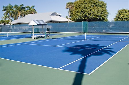 Resort tennis club and tennis courts with balls Stock Photo - Budget Royalty-Free & Subscription, Code: 400-03997912