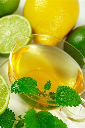 simsearch:400-06554630,k - Green tea with fresh mint Stock Photo - Budget Royalty-Free & Subscription, Code: 400-03990457