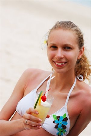 Girl with cocktail on the beach Stock Photo - Budget Royalty-Free & Subscription, Code: 400-03991818