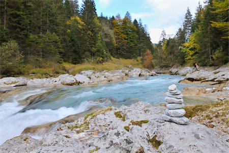 Mountain Stream in Autumn, Hinterriss, Karwendel, Tyrol, Austria Foto de stock - Sin royalties Premium, Código: 600-04424973