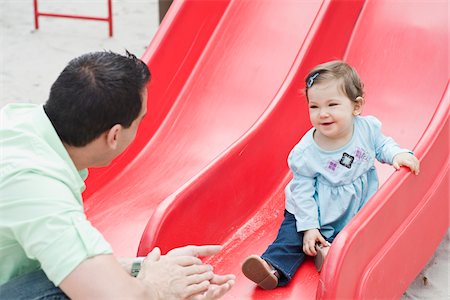 Father and Daughter at Park Foto de stock - Royalty Free Premium, Número: 600-04625285