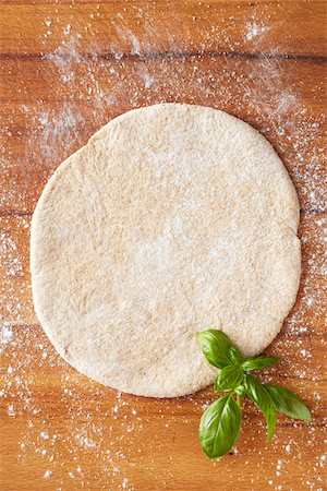 Pizza Dough Foto de stock - Sin royalties Premium, Código: 600-04625567