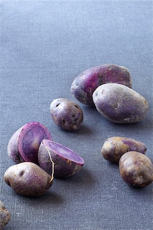 Purple Potatoes Stock Photo - Premium Royalty-Free, Code: 600-04625571