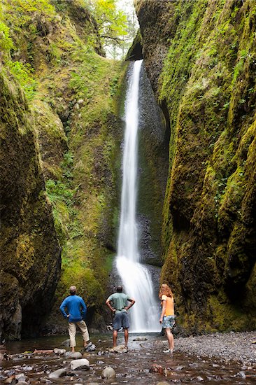 People Hiking and Looking at Waterfall, Oneonta Gorge, Oregon, USA Stock Photo - Premium Royalty-Free, Artist: Ty Milford, Image code: 600-04931717