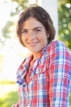 freckle - Portrait de jeune femme, Eugene, Lane County, Oregon, Etats-Unis Photographie de stock - Premium Libres de Droits, Code: 600-04931734