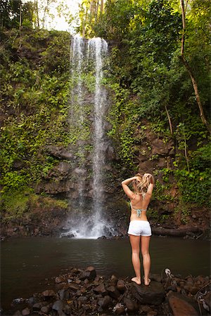 Woman, North Shore, Kauai, Hawaii, USA Foto de stock - Sin royalties Premium, Código: 600-04931759