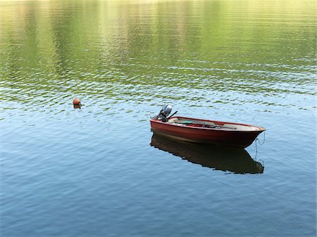 Motor Boat on Lake Stock Photo - Premium Royalty-Free, Code: 600-05389507