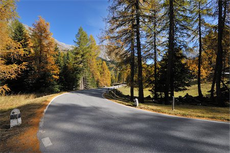 Road, Albula Pass, Canton of Graubunden, Switzerland Stock Photo - Premium Royalty-Free, Code: 600-05452172