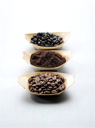 en polvo - Ground Coffee and Whole Coffee Beans Foto de stock - Sin royalties Premium, Código: 600-05560118