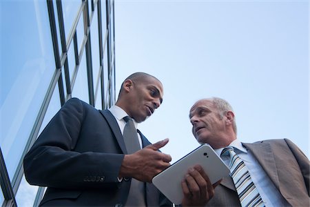 Porträt von Geschäftsleuten, Mannheim, Baden-Württemberg, Deutschland Stockbilder - Premium RF Lizenzfrei, Bildnummer: 600-05641509
