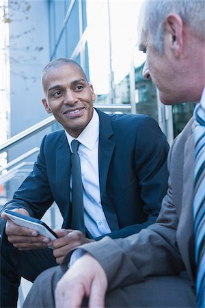 simsearch:600-06355186,k - Portrait of Businessmen, Mannheim, Baden-Wurttemberg, Germany Foto de stock - Sin royalties Premium, Código: 600-05641528