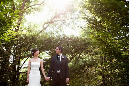 Bride and Groom, Ontario, Canada Stock Photo - Premium Royalty-Free, Code: 600-05641962