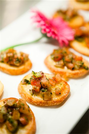 simsearch:600-05786664,k - Bruschetta Appetizers at Wedding Foto de stock - Sin royalties Premium, Código: 600-05756451