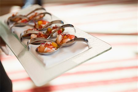plateau (objet) - Amuse-gueules ceviche au mariage Photographie de stock - Premium Libres de Droits, Code: 600-05756461