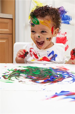 red home people - Little Boy Finger Painting Stock Photo - Premium Royalty-Free, Code: 600-05786119