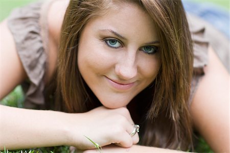 Close-up Portrait of Teenage Girl Outdoors Stock Photo - Premium Royalty-Free, Code: 600-05786130