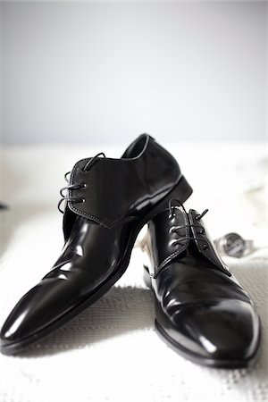 Close-up of Dress Shoes Foto de stock - Sin royalties Premium, Código: 600-05786660