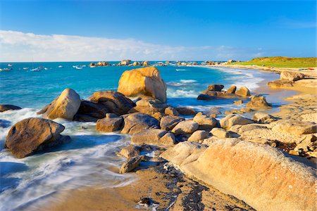 finistere - Rocky Coastline and Beach, Brignogan-Plage, Finistere, Brittany, France Foto de stock - Sin royalties Premium, Código: 600-05803661