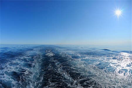 estela - Ship Wake, Greenland Sea, Arctic Ocean, Arctic Foto de stock - Sin royalties Premium, Código: 600-05822039