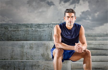 Portrait of Runner sitting on Bleacher Steps, Miami Beach, Florida, USA Foto de stock - Sin royalties Premium, Código: 600-05947635