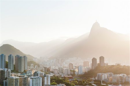 rio de janeiro state - View of Botofogo with Corcovado Mountain in Background, Rio de Janeiro, Brazil Foto de stock - Sin royalties Premium, Código: 600-05947905