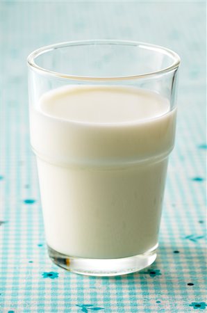 Glass of Milk Foto de stock - Sin royalties Premium, Código: 600-05973305