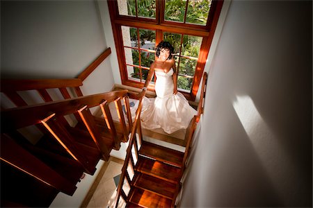 strapless wedding gown - Bride, Negril, Jamaica Stock Photo - Premium Royalty-Free, Code: 600-05973587