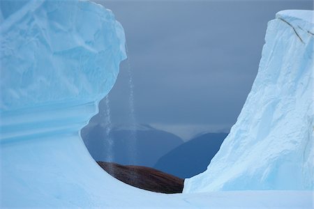 Meltwater on Iceberg, Rode Fjord, Scoresby Sund, Greenland Foto de stock - Sin royalties Premium, Código: 600-05973862