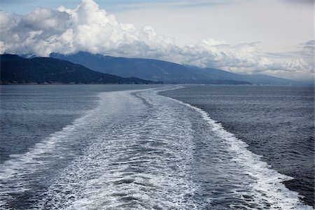 Ferry Wake, Salish Sea, Bowen Island, Vancouver, British Columbia, Canada Foto de stock - Sin royalties Premium, Código: 600-06025270