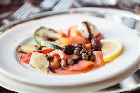 salmon on a plate - Salmon with Capers at Wedding, Toronto, Ontario, Canada Stock Photo - Premium Royalty-Free, Code: 600-06037837