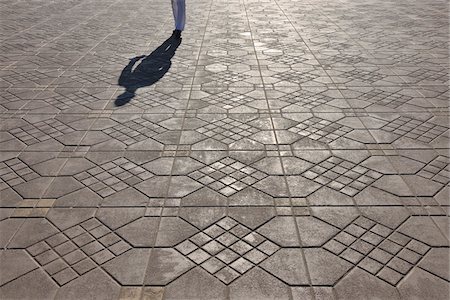 schlicht - Schatten der Person am Djemaa El Fna Marktplatz, Marrakesch, Marokko Stockbilder - Premium RF Lizenzfrei, Bildnummer: 600-06038066