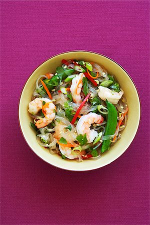 simsearch:600-07156143,k - Bowl of Shrimp, Vegetables and Glass Noodles Stock Photo - Premium Royalty-Free, Code: 600-06038274