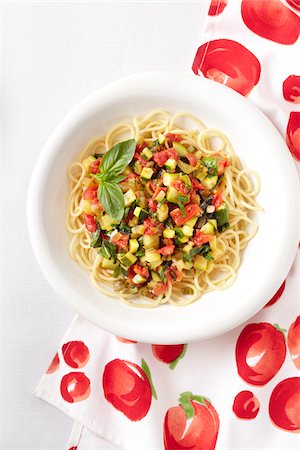 simsearch:600-06397672,k - Spaghetti with Peppers and Zucchini Stock Photo - Premium Royalty-Free, Code: 600-06059783