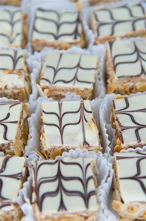 Des gâteaux faits maison, Autriche Photographie de stock - Premium Libres de Droits, Code: 600-06109455