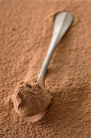 powdered chocolate - Spoon and Cocoa Stock Photo - Premium Royalty-Free, Code: 600-06119608