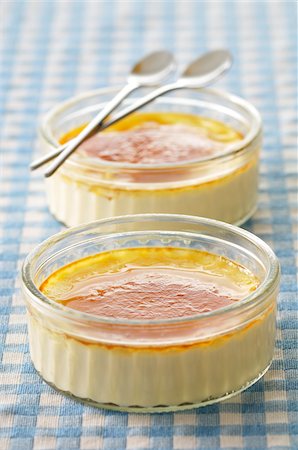 Creme Brulee Stock Photo - Premium Royalty-Free, Code: 600-06119610