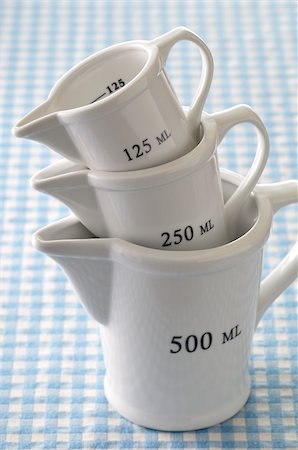 Tasses à mesurer Photographie de stock - Premium Libres de Droits, Code: 600-06119612