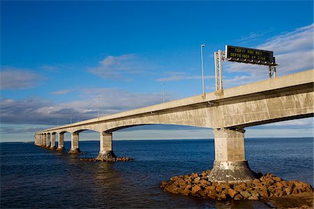 pei not people - Confederation Bridge over Northumberland Strait, Prince Edward Island, Canada Stock Photo - Premium Royalty-Free, Code: 600-06125577