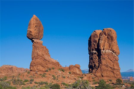 Personnes à des Formations rocheuses, Parc National des Arches, Utah, USA Photographie de stock - Premium Libres de Droits, Code: 600-06125572