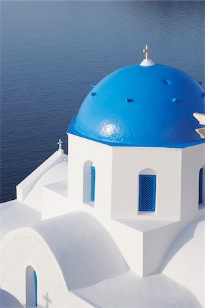 eastern orthodox - Church, Oia, Santorini Island, Cyclades Islands, Greek Islands, Greece Foto de stock - Sin royalties Premium, Código: 600-06125802