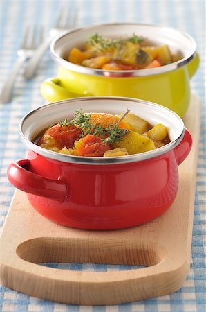 red dish - Pots of Ratatouille Stock Photo - Premium Royalty-Free, Code: 600-06170384